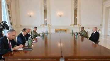 Azerbaycan Cumhurbaşkanı Aliyev, Milli Savunma Bakanı Güler'i kabul etti
