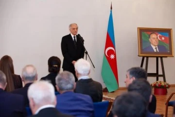 Azerbaycan'ın ulusal lideri Haydar Aliyev, Moskova'da sevgi ve saygıyla anıldı