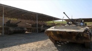 Azerbaycan ordusu Ermenistan'ın tank ve toplarını imha etti