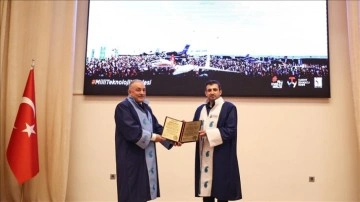 Azerbaycan Teknik Üniversitesinden Selçuk Bayraktar'a fahri doktora unvanı