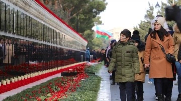 Azerbaycan'da 'Kanlı Ocak' kurbanları anılıyor