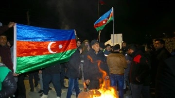 Azerbaycanlı STK'lerin Laçın koridorundaki maden protestosu 3 gündür sürüyor
