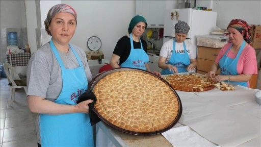 Babaannesinden öğrendiği pismeti geçim kaynağına dönüştürdü