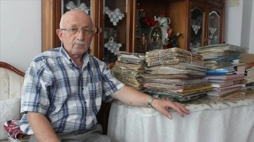 Babasından kalan gazete arşivleme alışkanlığını 64 yıldır sürdürüyor