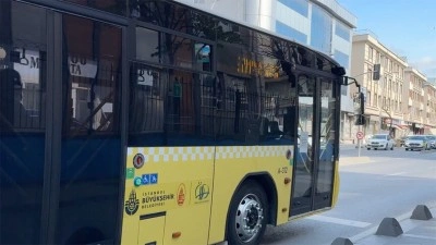 Bağcılar'da İETT otob&uuml;s&uuml;n&uuml;n &ccedil;arptığı &ccedil;ocuk yaralandı
