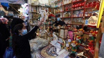 Bağdat'ta halk Ramazan öncesi çarşı ve pazarları doldurdu