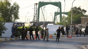 Bağdat'ta Sadr yanlısı bir grup Yeşil Bölge'yi bastı