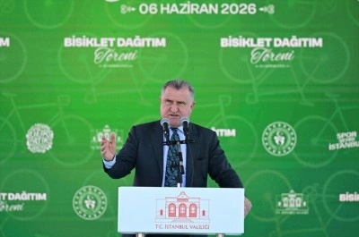 Bakan Bak: Gen&ccedil;lerle &ccedil;ok ciddi projeler ger&ccedil;ekleştiriyoruz