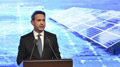 Bakan Bayraktar, g&uuml;neş enerjisinin T&uuml;rkiye'deki toplam kapasitenin en b&uuml;y&uuml;k tekil kaynağı olaca