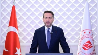 Bakan Bayraktar, Paris'teki IEA Bakanlar Toplantısı'nda ikili g&ouml;r&uuml;şmeler ger&ccedil;ekleştirdi