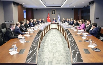 Bakan Bolat "Hizmet Sekt&ouml;rleri Komite Buluşmaları"na katıldı