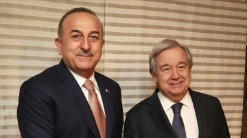 Bakan Çavuşoğlu, Doha'da BM Genel Sekreteri Guterres ile görüştü