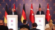 Bakan Çavuşoğlu: Türkiye&#039;nin artık ilave bir mülteci yükünü kaldırması söz konusu değil