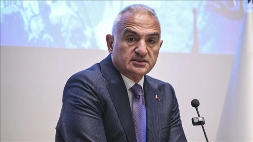 Bakan Ersoy: Bu yılın 9 ayında sadece İstanbul'a gelen turist sayısı 13,5 milyona ulaştı