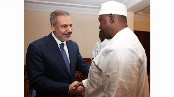 Bakan Fidan, Gambiya Cumhurbaşkanı Barrow tarafından kabul edildi