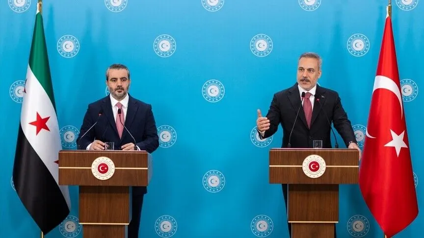 Bakan Fidan: İsrail'in Suriye'ye saldırıları, &uuml;lkenin istikrarına y&ouml;nelik en b&uuml;y&uuml;k tehditlerden biridir