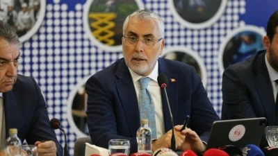 Bakan Işıkhan: G&uuml;&ccedil;l&uuml; ekonomi g&uuml;&ccedil;l&uuml; &uuml;retimle m&uuml;mk&uuml;n