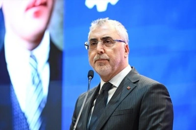 Bakan Işıkhan: İstihdam s&uuml;recinin her adımında dijital ger&ccedil;ekliğe uygun adımlar atıyoruz
