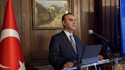 Bakan Kacır: Fransız yatırımcıları stratejik bir ortak olarak T&uuml;rkiye'yi tercih etmeye davet ed