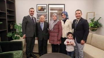 Bakan Kacır, ilk Türk astronot Alper Gezeravcı'nın ailesiyle görüştü