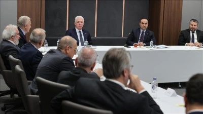 Bakan Kacır, İstanbul'daki organize sanayi b&ouml;lgelerinin başkanlarıyla bir araya geldi