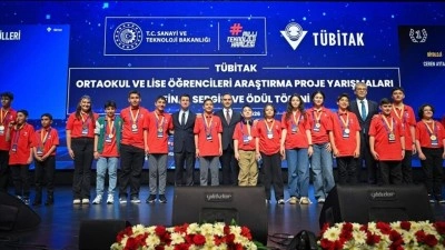 Bakan Kacır: T&uuml;rk gen&ccedil;liği, tam bağımsız ve m&uuml;reffeh T&uuml;rkiye'yi kararlılıkla inşa edecek