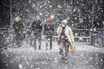 Bakan Karaismailoğlu: Kar yağışı nedeniyle teyakkuz halindeyiz