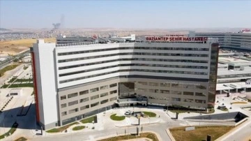 Bakan Koca Gaziantep Şehir Hastanesinin pazartesi hasta kabulüne başlayacağını açıkladı