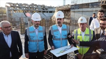 Bakan Kurum: Abdi İpekçi Spor Salonu'nda tribünlerin kaba inşaatları tamamlanmak üzere