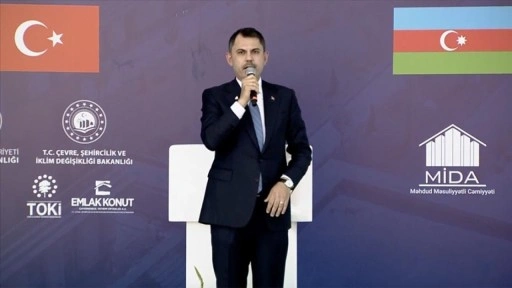 Bakan Kurum: Büyük afetten sadece canlarımızı değil, dayanışmayı, umudu ve kardeşliği de çıkardık