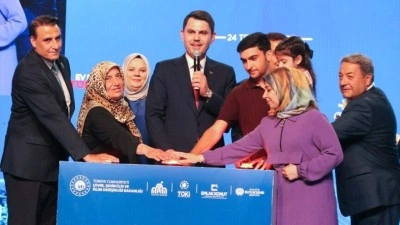 Bakan Kurum: Devlet, zor g&uuml;n&uuml;nde milletini sarıp sarmalayan asırlık &ccedil;ınardır
