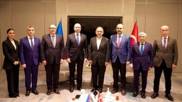 Bakan Özhaseki, Azerbaycan heyeti ile bir araya geldi