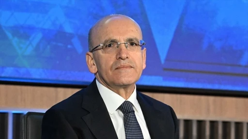 Bakan Şimşek: Küresel ekonomideki belirsizliklerin azalması dış dengemiz açısından olumlu bir konjonktüre işaret ediyor