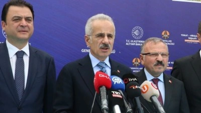 Bakan Uraloğlu: Modern bir kara yolu ağı, ekonomik b&uuml;y&uuml;meye doğrudan katkı sağlar