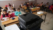 Bakan Varank'tan köy okuluna 'teknolojik' destek