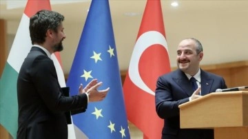 Bakan Varank, Türkiye-Macaristan ilişkilerinin güçlenmeye devam ettiğini söyledi