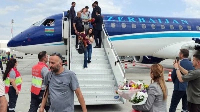 Bak&uuml; ile Kars arasında direkt u&ccedil;ak seferleri başladı