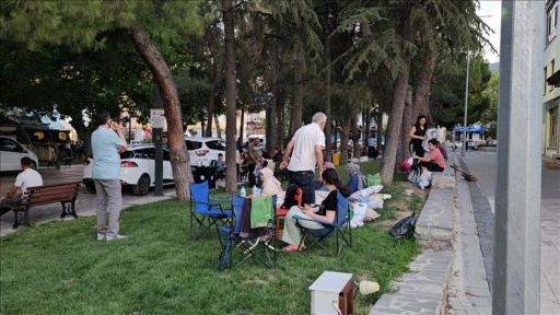 Balıkesir'de 4 ve 4,3 büyüklüğünde iki deprem