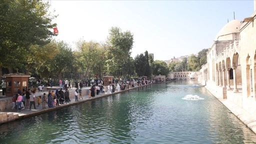 Balıklıgöl'de ara tatil yoğunluğu yaşanıyor