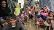 Bangladeş Başbakanı, Arakanlı mültecileri ziyaret etti