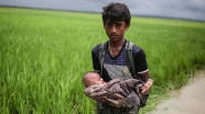 'Bangladeş'e sığınan Arakanlı Müslümanların 200 bini çocuk'