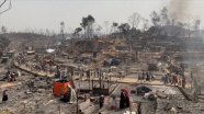 Bangladeş&#039;te Arakanlı Müslümanların kaldığı kampta yangın çıktı