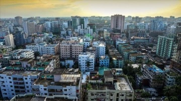 Bangladeş'te 140 milyon kişi elektriksiz kaldı
