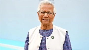 Bangladeş'te Nobel ödüllü Muhammed Yunus'un "izinsiz" yurt dışına çıkışı yasakla