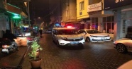 Bar’da bıçaklı kavga: 1’i polis 3 yaralı