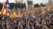 Barcelona'da ayrılıkçı Katalan siyasetçilere destek gösterisi