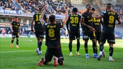 Başakşehir, ağırladığı G&ouml;ztepe'yi mağlup etti