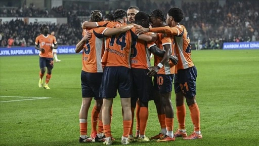 Başakşehir, Süper Lig'deki erteleme maçında Çaykur Rizespor'a konuk olacak