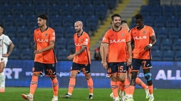 Başakşehir, Süper Lig'de yarın Samsunspor'a konuk olacak