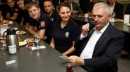 Başbakan Yıldırım telsizden polislerin bayramını kutladı